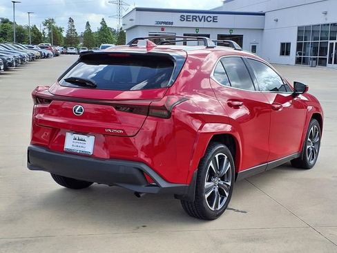 Used 2023 Lexus UX 250h FWD w/ Accessory Package (Z2) image 4