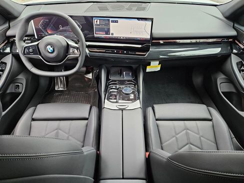New 2026 BMW 530i xDrive w/ Convenience Package image 20