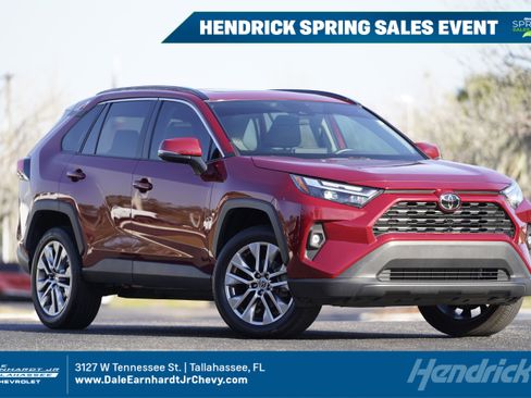 Used 2022 Toyota RAV4 XLE Premium image 1