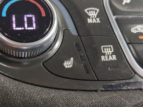 Used 2022 Chevrolet Malibu LT image 26