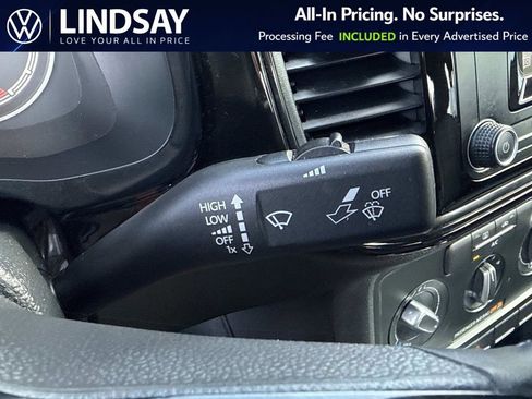 Used 2018 Volkswagen Beetle 2.0T S FWD image 21