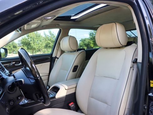 Used 2016 Hyundai Equus Ultimate RWD image 15