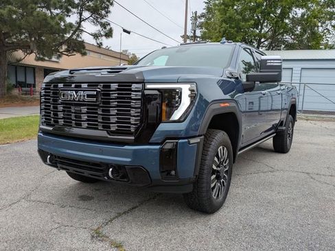 New 2026 GMC Sierra 2500 Denali Ultimate AWD/4WD image 7
