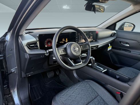 New 2026 Nissan Kicks SV w/ Charging Package image 4