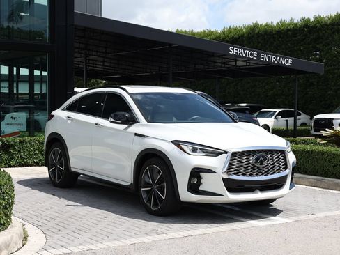 Certified 2024 INFINITI QX55 Luxe w/ Cargo Package AWD/4WD image 2