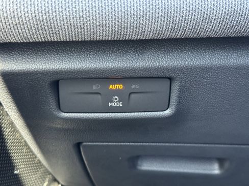 New 2025 Volkswagen Tiguan S image 21