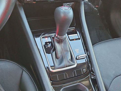 Used 2022 Jeep Compass Limited image 47