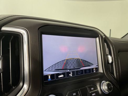 Used 2022 GMC Sierra 2500 AT4 image 14