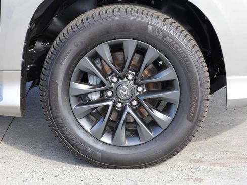 Certified 2023 Lexus GX 460 Premium image 11