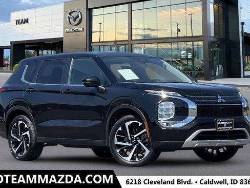 Used 2024 Mitsubishi Outlander SE AWD/4WD image 1