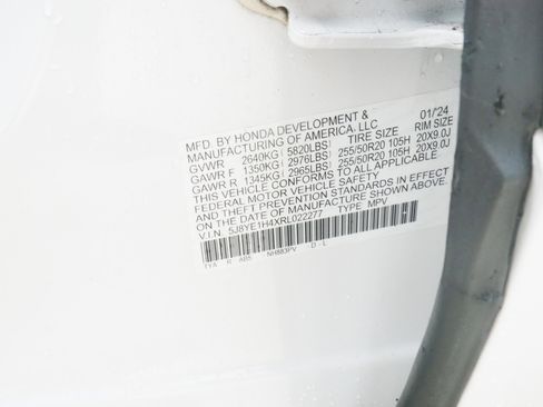 Used 2024 Acura MDX SH-AWD w/ Technology Package image 36