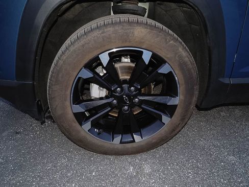 Certified 2025 Chevrolet Equinox RS w/ Safety and Technology Package image 36