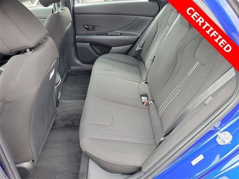 Used 2025 Hyundai Elantra Sport image 17