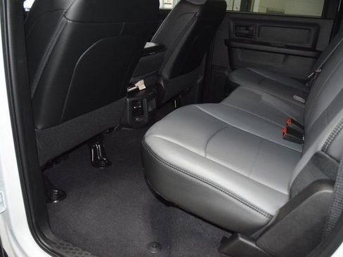 Used 2024 RAM 5500 Tradesman w/ Chrome Appearance Group image 34