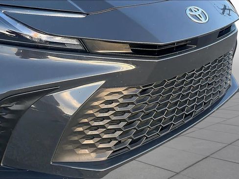 Used 2025 Toyota Camry SE FWD image 27