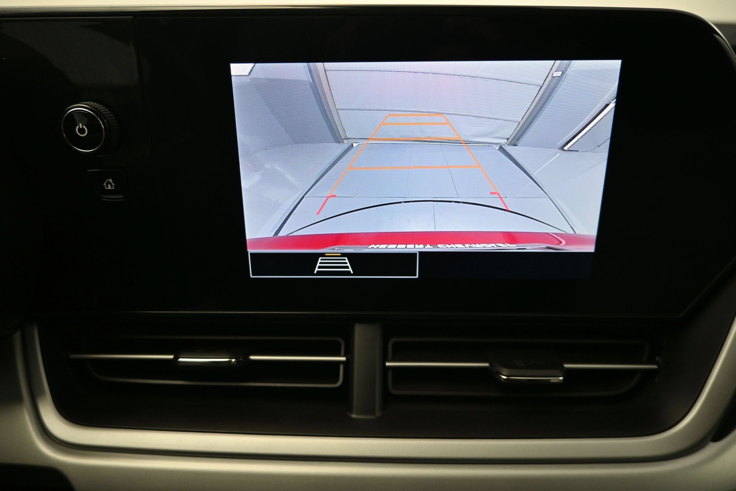 Certified 2024 Chevrolet Trax LS FWD image 18