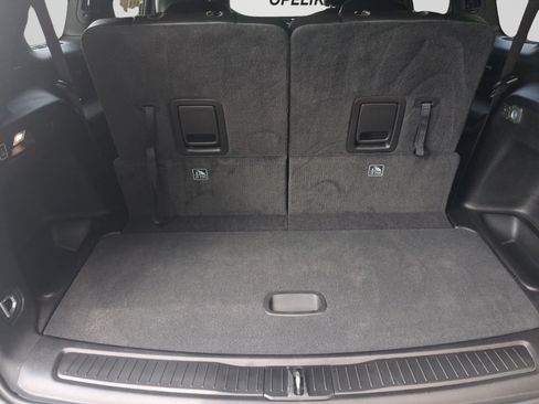 Used 2024 Jeep Grand Cherokee L Altitude RWD image 25