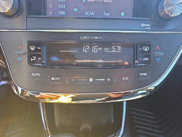 Used 2013 Toyota Avalon XLE Touring FWD image 23
