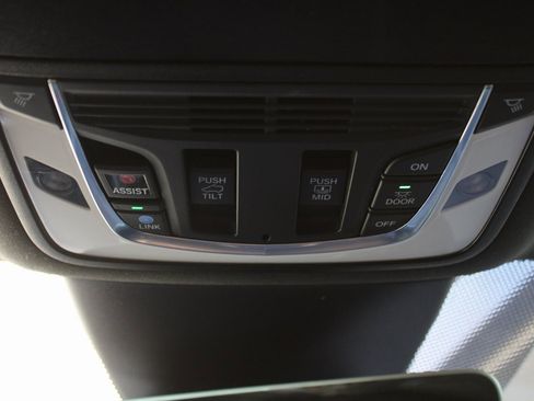 Used 2022 Acura MDX Type S image 36