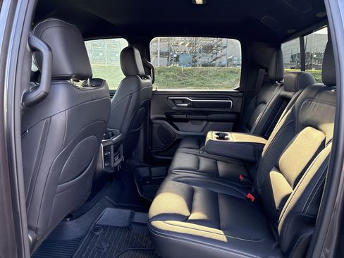 Certified 2025 RAM 1500 Big Horn image 33