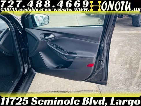 Used 2018 Ford Focus SE FWD image 20