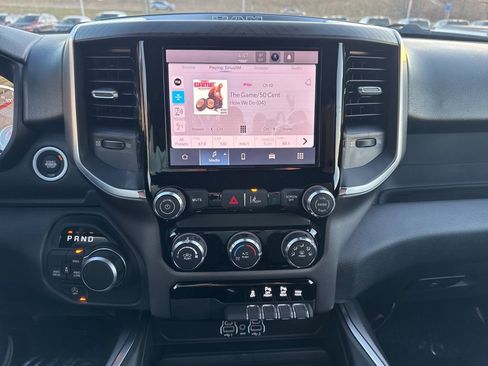 New 2026 RAM 1500 Express AWD/4WD image 3