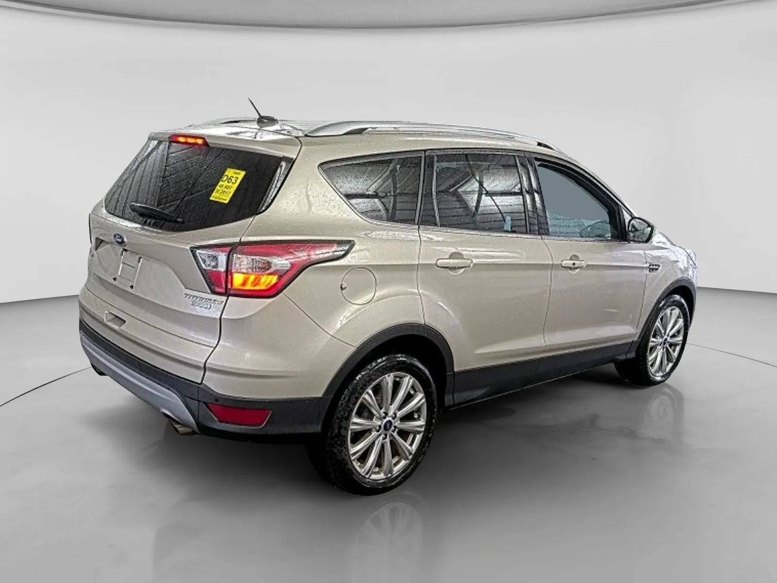 Used 2017 Ford Escape Titanium FWD image 8