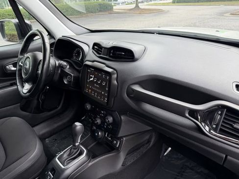 Used 2023 Jeep Renegade Altitude w/ Convenience Group I AWD/4WD image 26