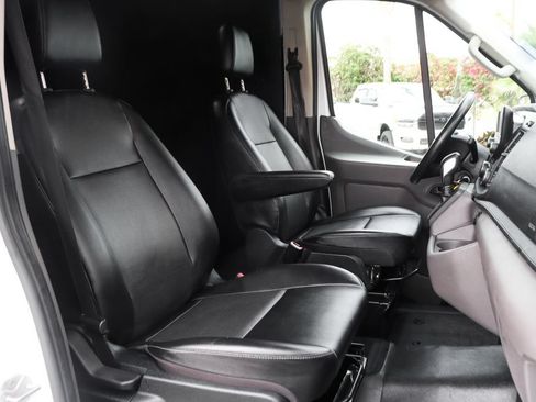 Used 2023 Ford Transit 250 Medium Roof w/ Load Area Protection Package RWD image 32