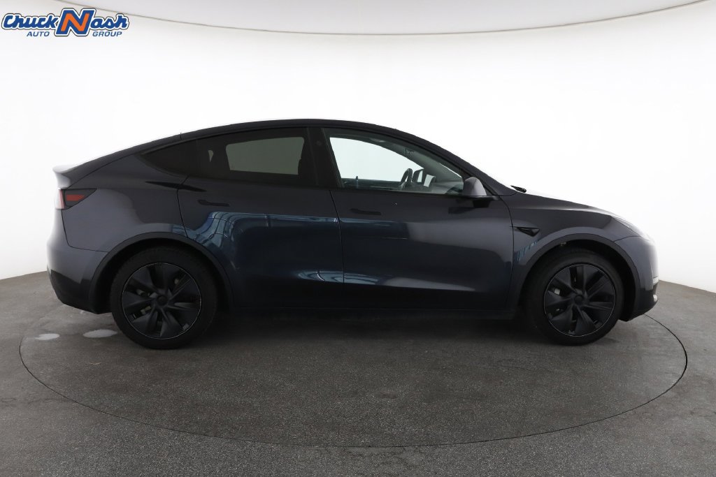 Used 2024 Tesla Model Y 2WD image 14