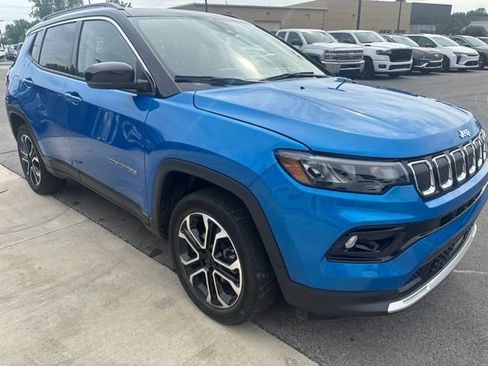 Certified 2022 Jeep Compass Limited w/ Sun and Sound Group AWD/4WD image 13
