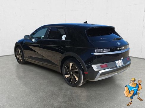 New 2026 Hyundai Ioniq 5 SEL image 7