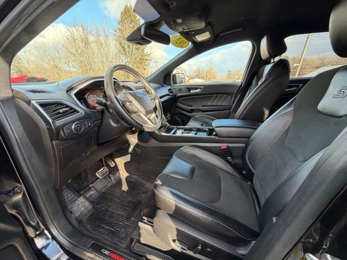 Used 2020 Ford Edge ST w/ Cold Weather Package image 12