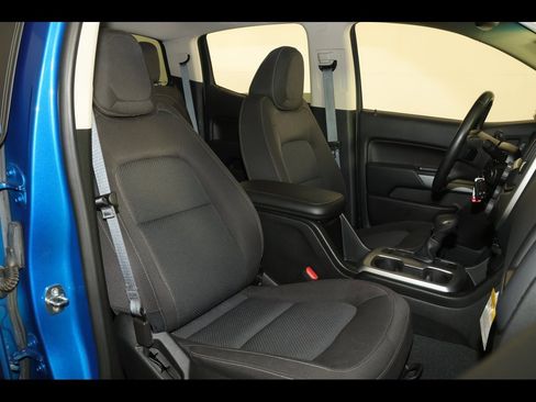 Used 2022 Chevrolet Colorado LT w/ LT Convenience Package image 29