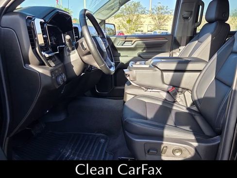 Used 2025 Chevrolet Silverado 1500 LT AWD/4WD image 6