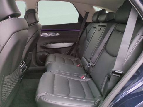 New 2026 Genesis GV70 2.5T Select AWD/4WD image 10