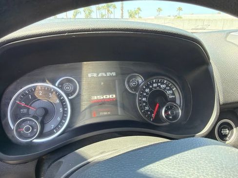 Used 2022 RAM 3500 Big Horn RWD image 30