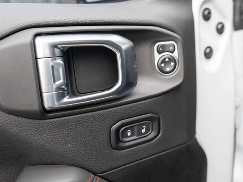 Used 2024 Jeep Wrangler Unlimited Rubicon image 15