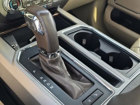 Used 2019 Ford F150 Lariat w/ Equipment Group 502A Luxury image 27