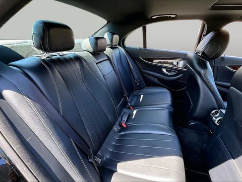 Used 2020 Mercedes-Benz E 350 4MATIC Sedan image 21