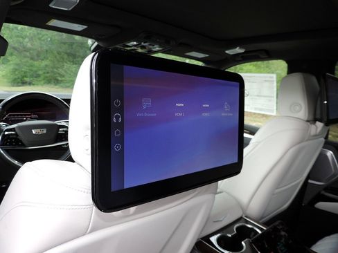 New 2026 Cadillac Escalade ESV Platinum Sport image 22