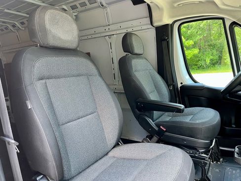Used 2023 RAM ProMaster 2500 image 16