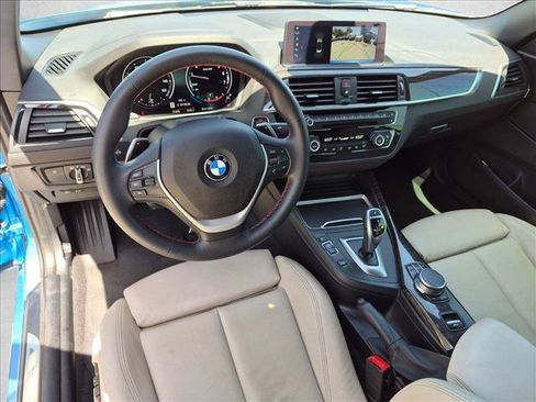 Used 2019 BMW 230i Convertible w/ Premium Package RWD image 10