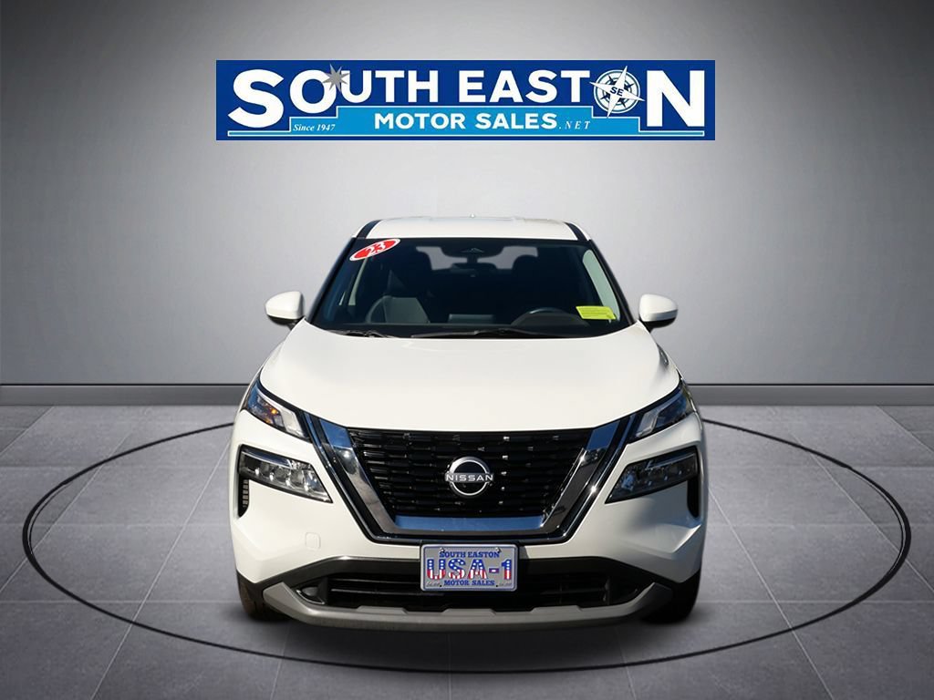 Used 2023 Nissan Rogue SV AWD/4WD image 3
