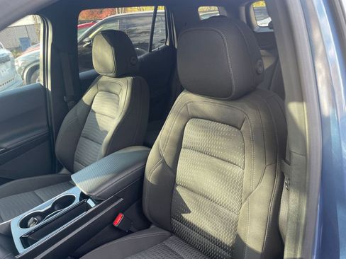 Used 2025 Chevrolet Equinox LT image 34