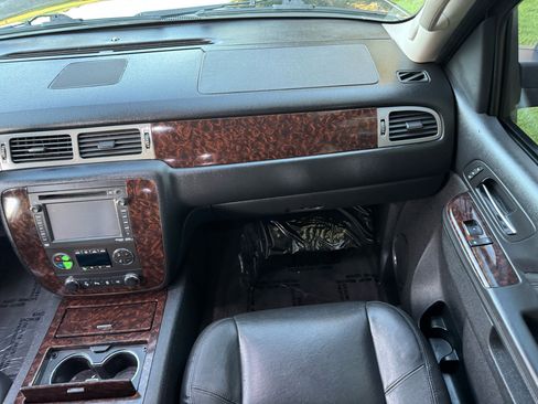 Used 2013 GMC Yukon Denali image 14