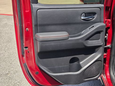 Used 2022 Nissan Frontier Pro-X RWD image 15