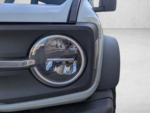 Used 2022 Ford Bronco Black Diamond w/ Sasquatch Package image 9