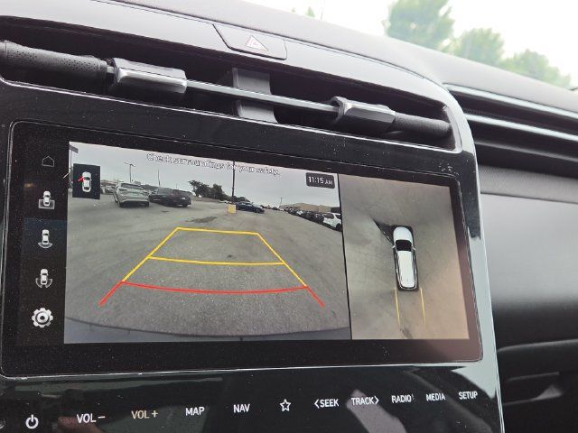 Certified 2022 Hyundai Tucson Limited AWD/4WD image 13