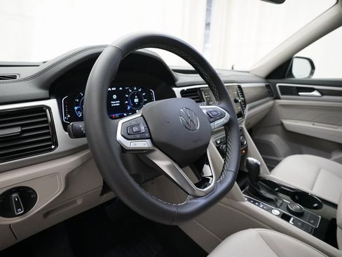 Used 2022 Volkswagen Atlas SE image 8